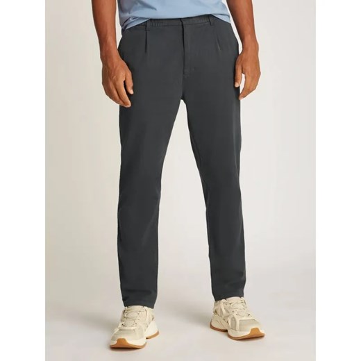 Tommy Jeans Spodnie Isaac | Slim Fit ze sklepu Gomez Fashion Store w kategorii Spodnie męskie - zdjęcie 185003610