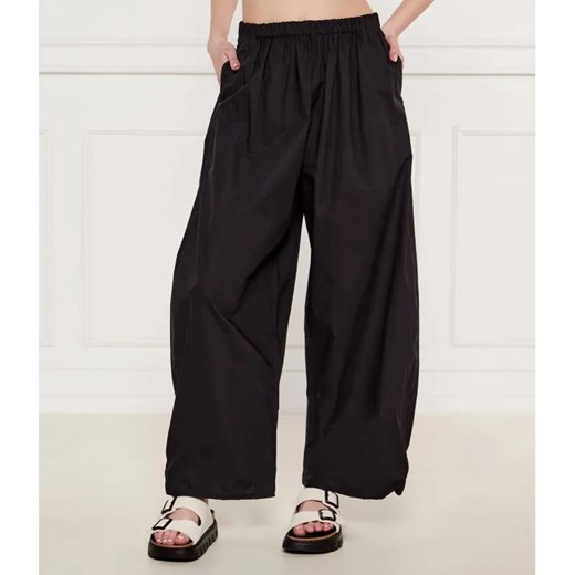 Pinko Spodnie ROGER | Relaxed fit ze sklepu Gomez Fashion Store w kategorii Spodnie damskie - zdjęcie 185003960