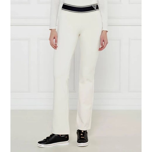 GUESS ACTIVE Spodnie dresowe ANN | Regular Fit ze sklepu Gomez Fashion Store w kategorii Spodnie damskie - zdjęcie 185004070