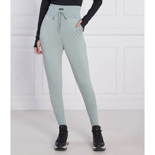 Calvin Klein Performance Spodnie dresowe | Slim Fit ze sklepu Gomez Fashion Store w kategorii Spodnie damskie - zdjęcie 185004142