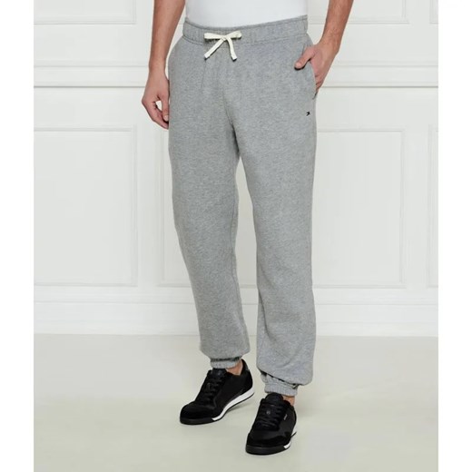 Tommy Hilfiger Spodnie dresowe Essential | Relaxed fit ze sklepu Gomez Fashion Store w kategorii Spodnie męskie - zdjęcie 185005064