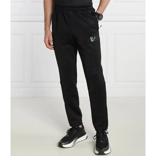 EA7 Spodnie dresowe | Regular Fit ze sklepu Gomez Fashion Store w kategorii Spodnie męskie - zdjęcie 185005200