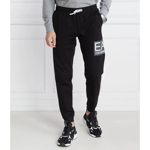 EA7 Spodnie dresowe | Regular Fit ze sklepu Gomez Fashion Store w kategorii Spodnie męskie - zdjęcie 185005710