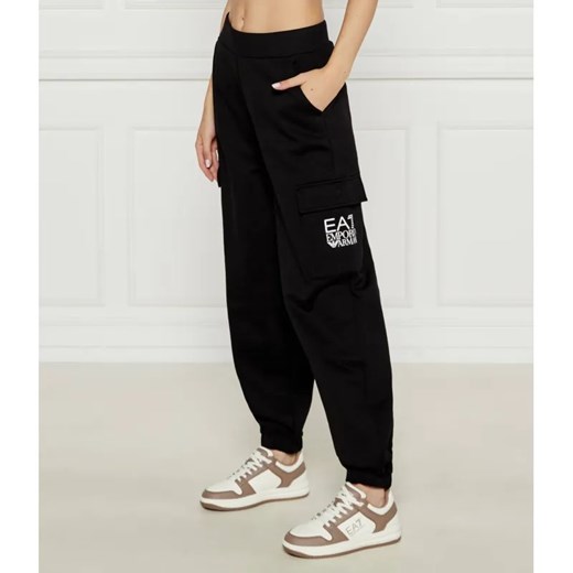 EA7 Spodnie cargo | Regular Fit ze sklepu Gomez Fashion Store w kategorii Spodnie damskie - zdjęcie 185005983