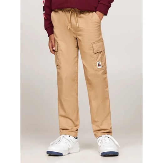 Tommy Hilfiger Spodnie | Loose fit ze sklepu Gomez Fashion Store w kategorii Spodnie chłopięce - zdjęcie 185006311
