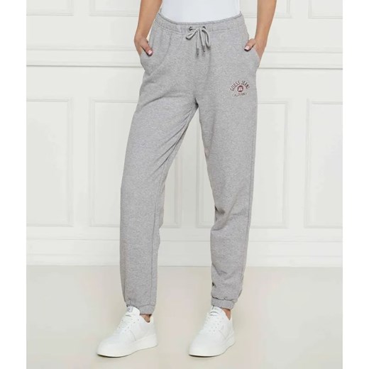Guess Jeans Spodnie dresowe | Regular Fit ze sklepu Gomez Fashion Store w kategorii Spodnie damskie - zdjęcie 185006510