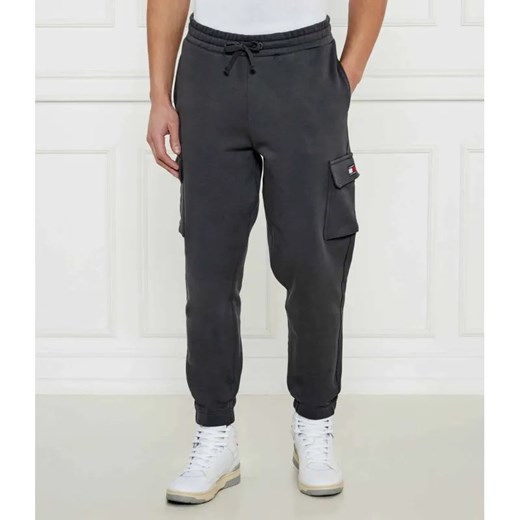 Tommy Jeans Spodnie dresowe | Regular Fit ze sklepu Gomez Fashion Store w kategorii Spodnie męskie - zdjęcie 185007160