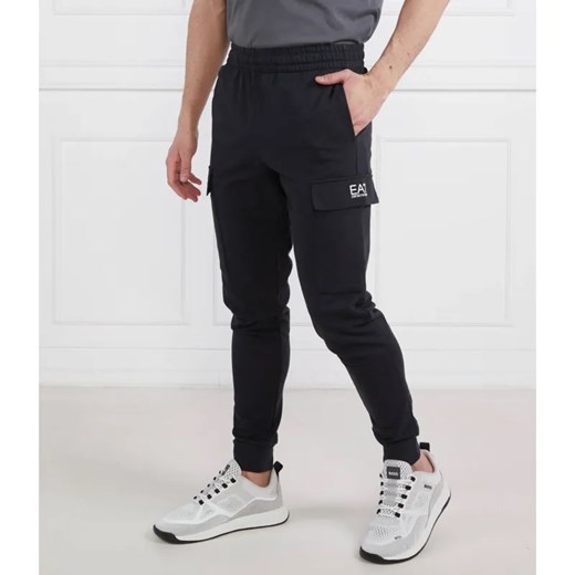 EA7 Spodnie dresowe | Regular Fit ze sklepu Gomez Fashion Store w kategorii Spodnie męskie - zdjęcie 185007894