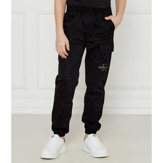 Calvin Klein Jeans Spodnie cargo Essential | Regular Fit ze sklepu Gomez Fashion Store w kategorii Spodnie chłopięce - zdjęcie 185008054