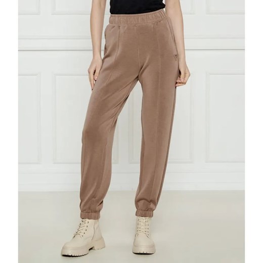 GUESS ACTIVE Spodnie jogger OLYMPE | Regular Fit ze sklepu Gomez Fashion Store w kategorii Spodnie damskie - zdjęcie 185009432