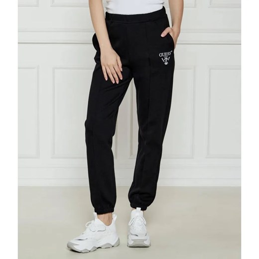 GUESS ACTIVE Spodnie dresowe ROBERTA | Regular Fit ze sklepu Gomez Fashion Store w kategorii Spodnie damskie - zdjęcie 185009724