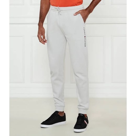 Tommy Hilfiger Spodnie dresowe | Regular Fit ze sklepu Gomez Fashion Store w kategorii Spodnie męskie - zdjęcie 185009913