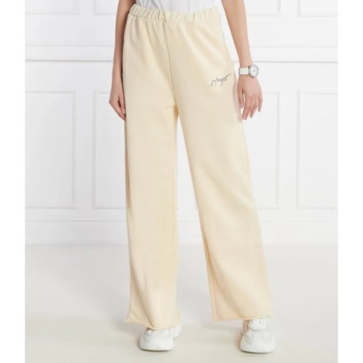 HUGO Spodnie dresowe Nasuede_2 | Oversize fit ze sklepu Gomez Fashion Store w kategorii Spodnie damskie - zdjęcie 185010854