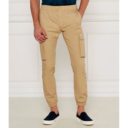 Calvin Klein Jeans Spodnie cargo | Slim Fit ze sklepu Gomez Fashion Store w kategorii Spodnie męskie - zdjęcie 185011232