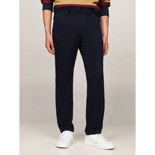Tommy Hilfiger Spodnie chino | Regular Fit ze sklepu Gomez Fashion Store w kategorii Spodnie męskie - zdjęcie 185011621
