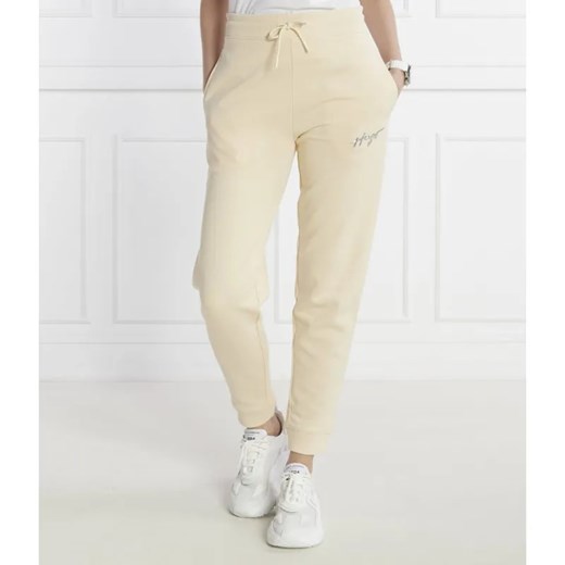 HUGO Spodnie dresowe Easy Jogger 3 | Relaxed fit ze sklepu Gomez Fashion Store w kategorii Spodnie damskie - zdjęcie 185012293