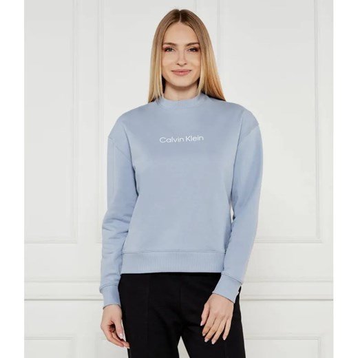 Calvin Klein Bluza HERO LOGO | Regular Fit ze sklepu Gomez Fashion Store w kategorii Bluzy damskie - zdjęcie 185012963
