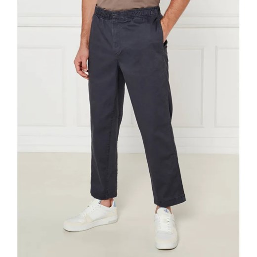 Calvin Klein Jeans Spodnie chino | Relaxed fit ze sklepu Gomez Fashion Store w kategorii Spodnie męskie - zdjęcie 185013030