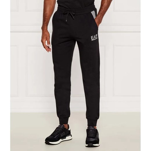 EA7 Spodnie dresowe | Regular Fit ze sklepu Gomez Fashion Store w kategorii Spodnie męskie - zdjęcie 185014114