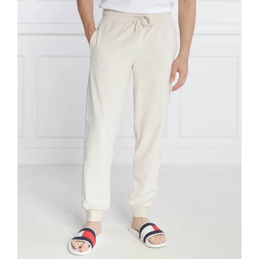 Tommy Hilfiger Spodnie dresowe | Regular Fit ze sklepu Gomez Fashion Store w kategorii Spodnie męskie - zdjęcie 185014254