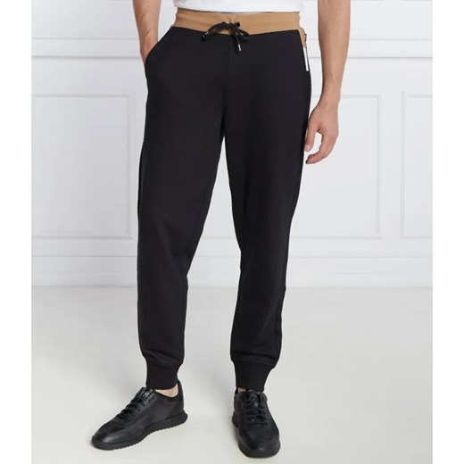 BOSS BLACK Spodnie dresowe Levete | Regular Fit ze sklepu Gomez Fashion Store w kategorii Spodnie męskie - zdjęcie 185014511