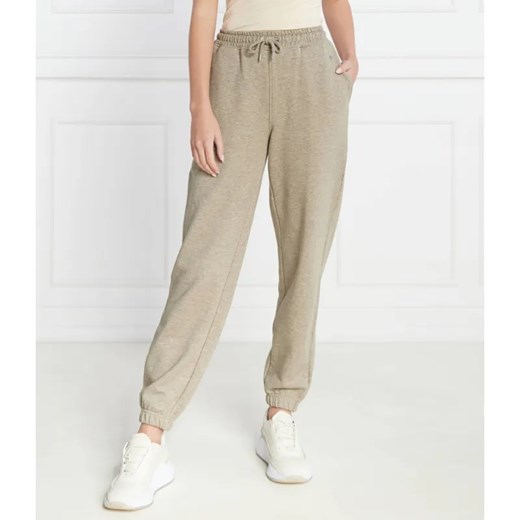 Gant Spodnie dresowe SHIELD | Relaxed fit ze sklepu Gomez Fashion Store w kategorii Spodnie damskie - zdjęcie 185014773