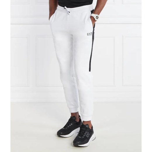 EA7 Spodnie dresowe | Regular Fit ze sklepu Gomez Fashion Store w kategorii Spodnie męskie - zdjęcie 185015381