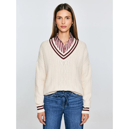 Sweter damski z wiskozy z dekoltem v-neck kremowy Cyntylia 102 ze sklepu Big Star w kategorii Swetry damskie - zdjęcie 185017293
