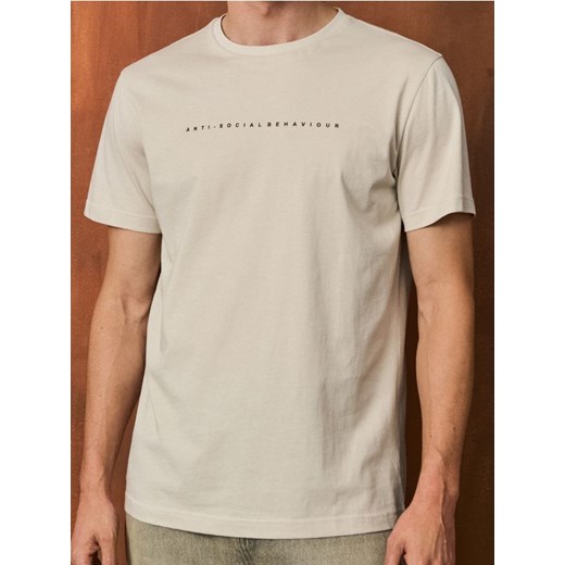 Sinsay - Koszulka z nadrukiem - beżowy ze sklepu Sinsay w kategorii T-shirty męskie - zdjęcie 185020923