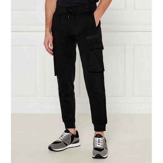 GUESS ACTIVE Spodnie dresowe Aldwin | Regular Fit ze sklepu Gomez Fashion Store w kategorii Spodnie męskie - zdjęcie 185028873