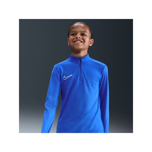 Treningowa koszulka piłkarska z długim rękawem i zamkiem 1/4 dla dużych dzieci Dri-FIT Nike Academy - Niebieski ze sklepu Nike poland w kategorii T-shirty chłopięce - zdjęcie 185038201