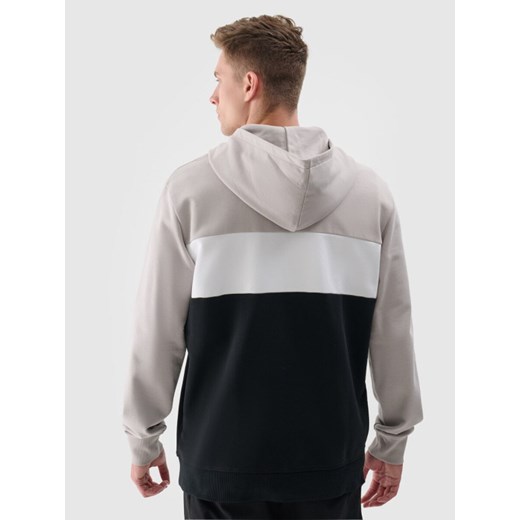 Męska bluza dresowa nierozpinana bez kaptura 4F 4FWSS24TSWSM1032 - szara ze sklepu Sportstylestory.com w kategorii Bluzy męskie - zdjęcie 185050073