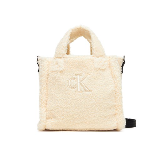 Torebka Calvin Klein Jeans Teddy Tote Bag IU0IU00355 Écru ze sklepu eobuwie.pl w kategorii Torby Shopper bag - zdjęcie 185055901