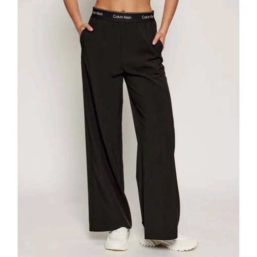 Calvin Klein Performance Spodnie | Relaxed fit ze sklepu Gomez Fashion Store w kategorii Spodnie damskie - zdjęcie 185059000