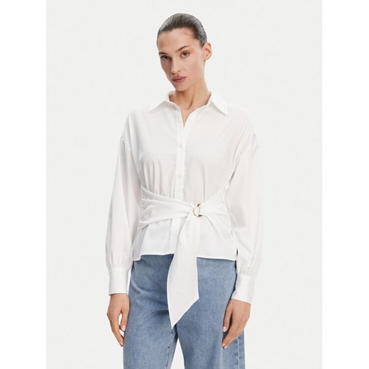 Guess Top 172811 Biały Classic Fit ze sklepu MODIVO w kategorii Koszule damskie - zdjęcie 185082190