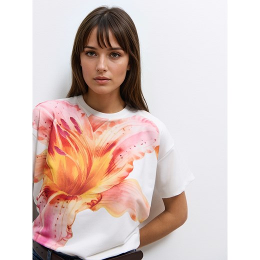 Mohito - T-shirt z nadrukiem - biały ze sklepu Mohito w kategorii Bluzki damskie - zdjęcie 185083970