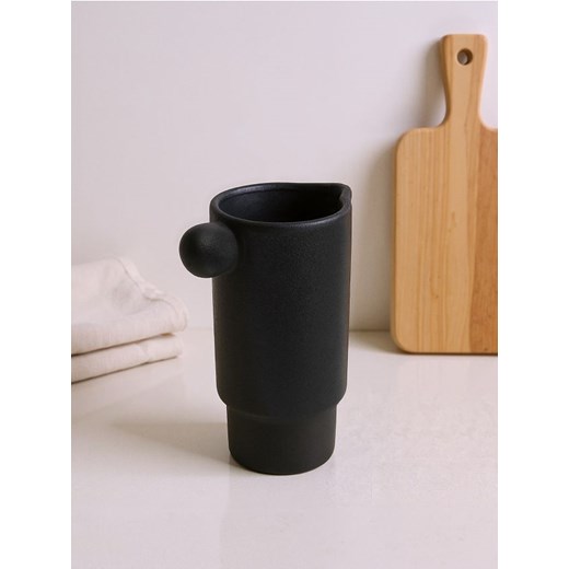 Sinsay - Ceramiczny wazon z okrągłym uchwytem - czarny ze sklepu Sinsay w kategorii Wazony - zdjęcie 185132664