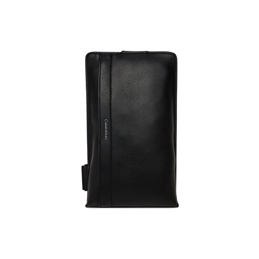 Calvin Klein Saszetka Raised Square Sling LV04D3271G Czarny ze sklepu MODIVO w kategorii Torby męskie - zdjęcie 185138870