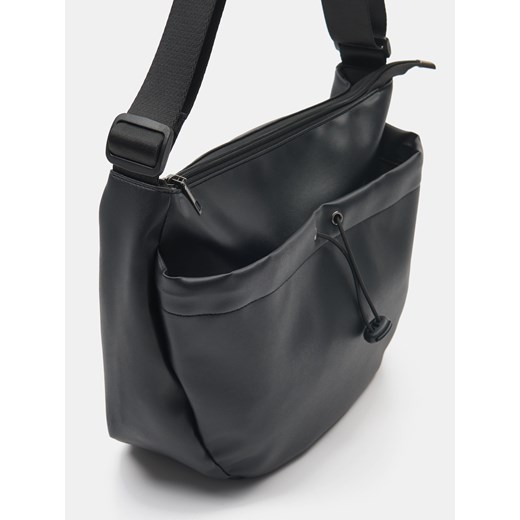 Sinsay - Torebka hobo na ramię z materiałowym paskiem - czarny Sinsay One Size Sinsay