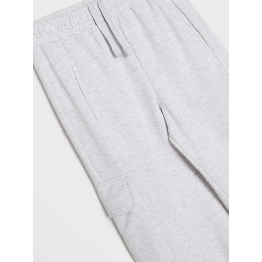 Sinsay - Spodnie jogger z bocznymi kieszeniami - szary Sinsay 140 (9-10 l) Sinsay