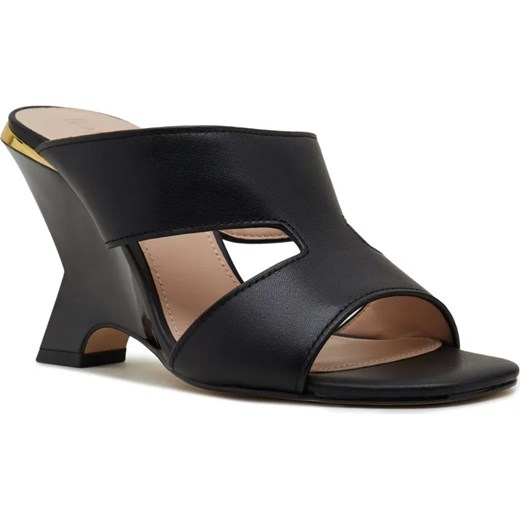 Pinko Skórzane klapki DARLY 06 ze sklepu Gomez Fashion Store w kategorii Klapki damskie - zdjęcie 185378652