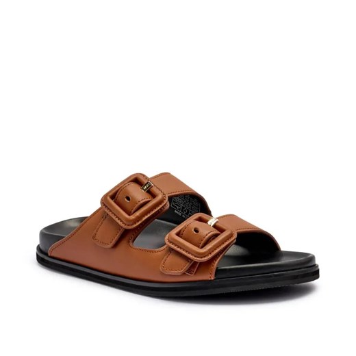 BOSS BLACK Skórzane klapki Freyah ze sklepu Gomez Fashion Store w kategorii Klapki damskie - zdjęcie 185379014
