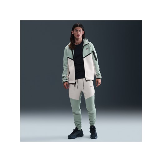 Męskie dzianinowe joggery Nike Tech - Szary ze sklepu Nike poland w kategorii Spodnie męskie - zdjęcie 185389633