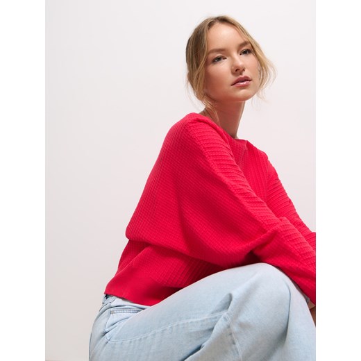 Mohito - Różowy sweter basic - fuksjowy ze sklepu Mohito w kategorii Swetry damskie - zdjęcie 185403001