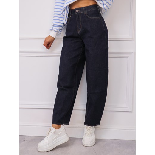 SPODNIE JEANSOWE MOM FIT- GRANATOWE ze sklepu olika.com.pl w kategorii Jeansy damskie - zdjęcie 185408003