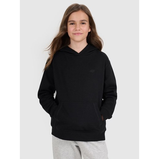 Dziewczęca bluza nierozpinana z kapturem 4F 4FJRMM00TSWSF2465 - czarna ze sklepu Sportstylestory.com w kategorii Bluzy dziewczęce - zdjęcie 185410542