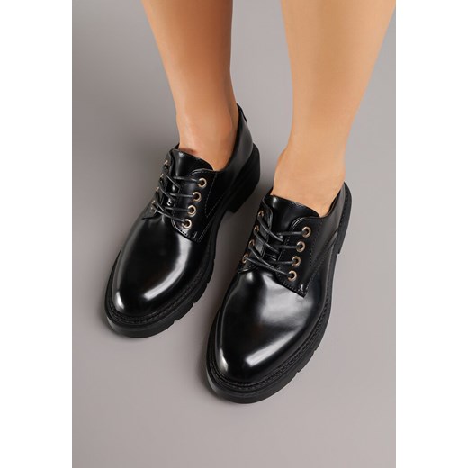 Czarne Półbuty na Grubej Tłoczonej Podeszwie Haliore 37 born2be.pl