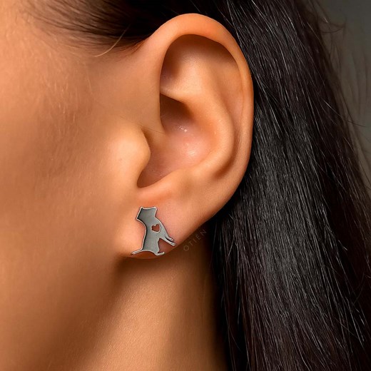 Damskie kolczyki wkrętki srebrne pies z sercem stal chirurgiczna ze sklepu otien.com w kategorii Kolczyki - zdjęcie 185432820