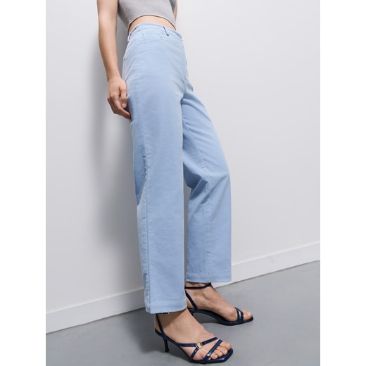Mohito - Sztruksowe spodnie - błękitny Mohito 32 Mohito