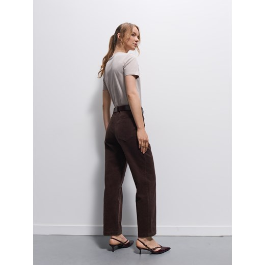 Mohito - Sztruksowe czekoladowe spodnie - ciemno brązowy Mohito 38 Mohito